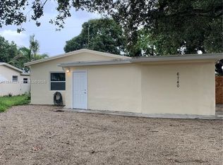6740 Park St, Hollywood, FL 33024