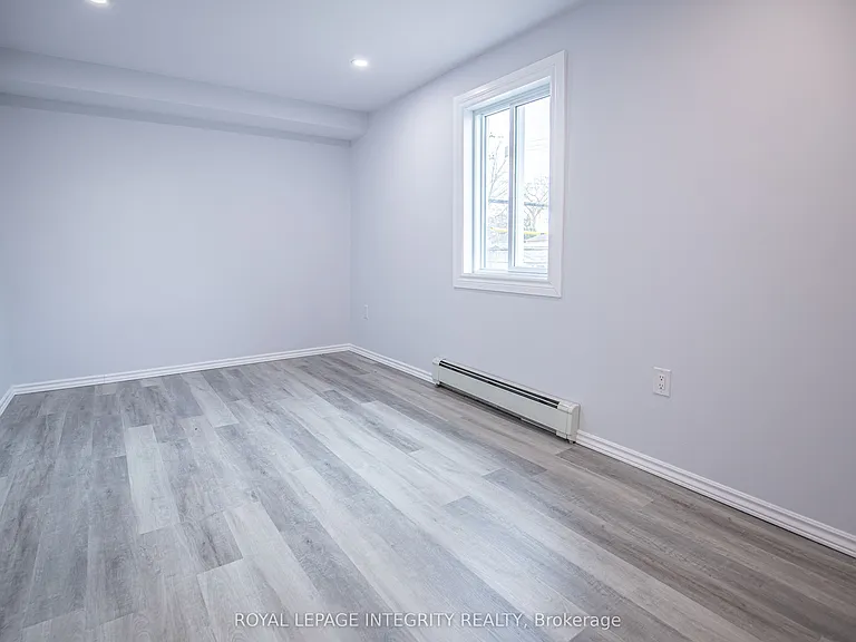 345 Richelieu Ave — Photo 24