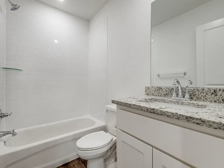 1035 Ray Dr — Photo 9