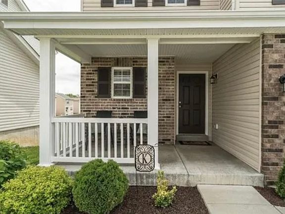 3rd image of 808 Cadbury Dr