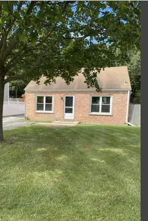 242 Highland Rd photo 1