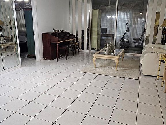 5th image of 1020 NW 80th Avenue #103