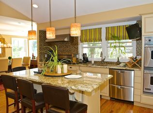 14 Fireplace Neck Rd, Brookhaven, NY 11719