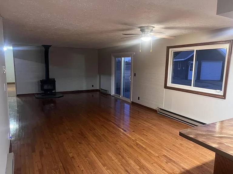 136 N Saint Louis St — Photo 10