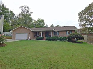 104 English Ct, Oak Ridge, TN 37830