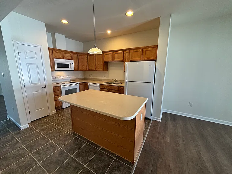 16 Stillman Ave — Photo 5