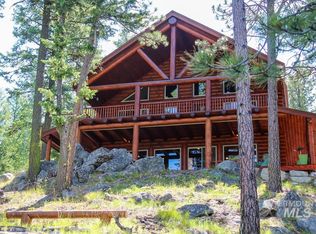 1610 Crown Point Pkwy, Cascade, ID 83611