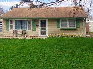 435 Cedar St, Mukwonago, WI 53149