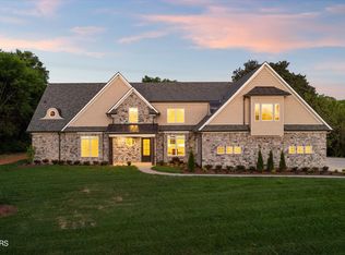 408 Herron Rd, Knoxville, TN 37934