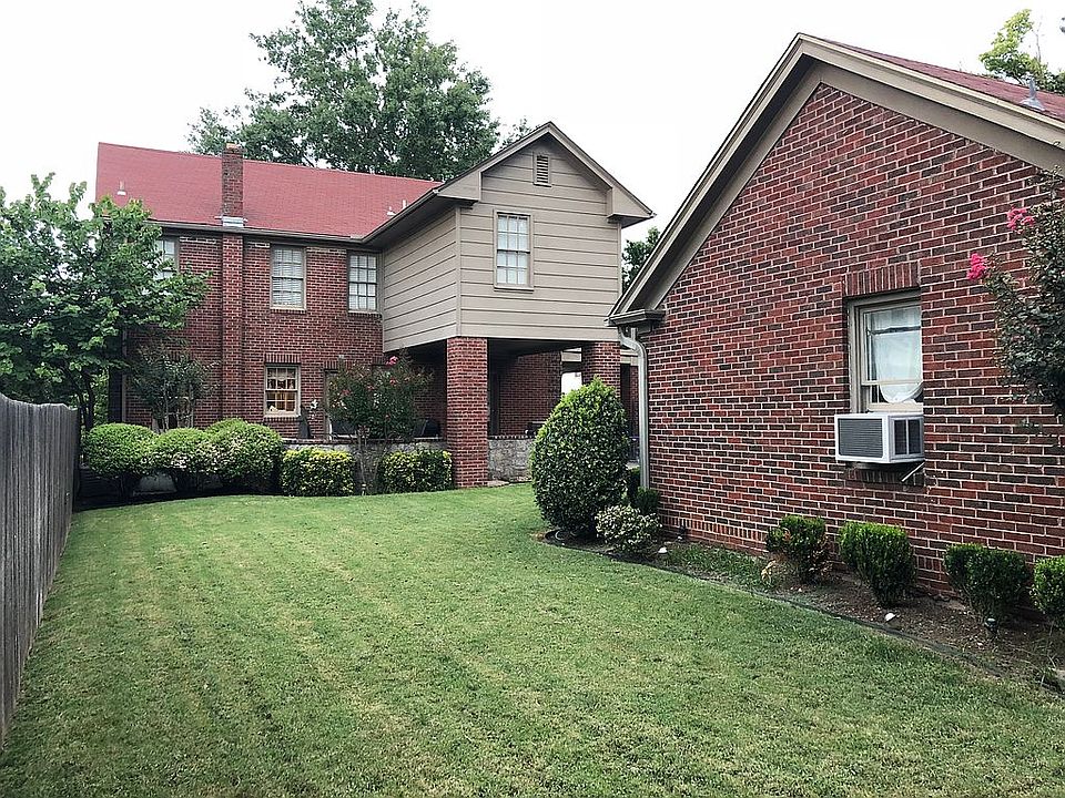 2nd image of 2222 E 25th St
