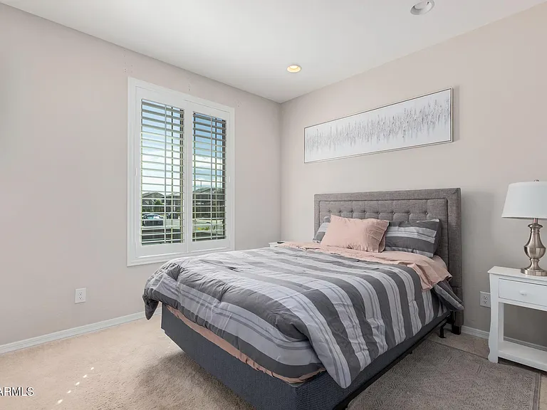 5654 N 88th Ln — Photo 26