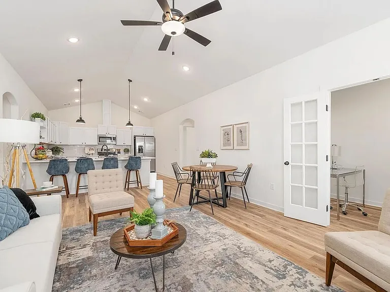 2263 E Spring Hill Ct — Photo 8