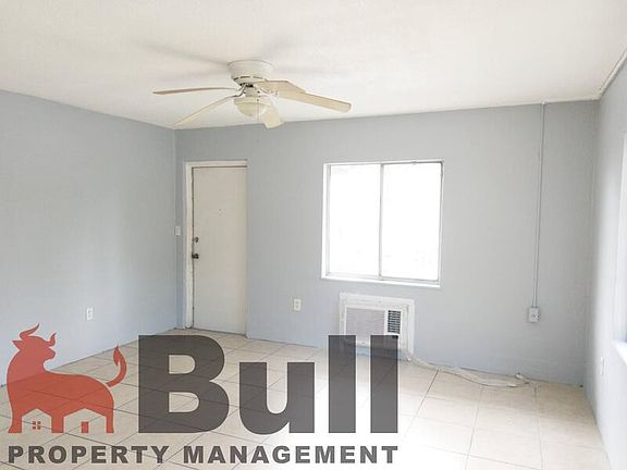 4th image of 1032 W Jefferson St APT 6