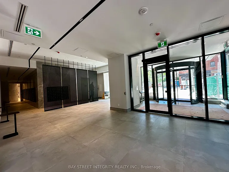 609 Sherbourne St #802 — Photo 3