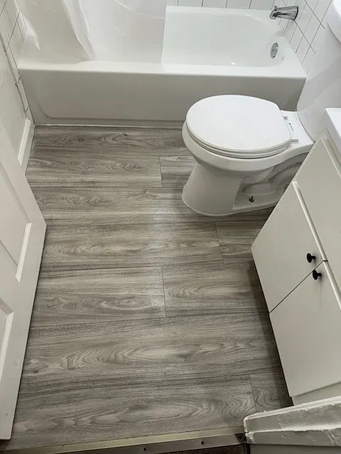 3 bed, 700 sqft, $2,200 — Photo 3
