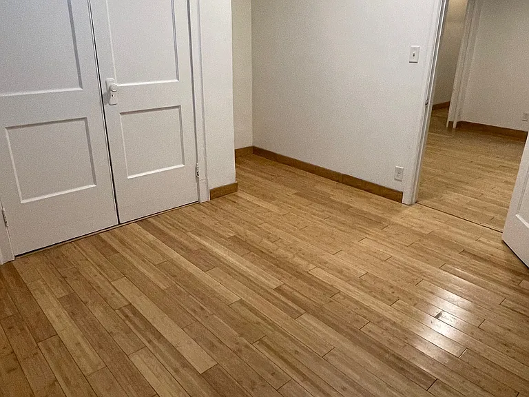 2338 Marshall Apartments — Photo 19