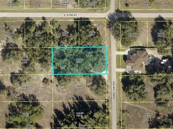 1621 Hamilton Ave, Lehigh Acres, FL 33972