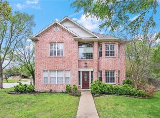 5601 Hampton Ct, Bryan, TX 77802