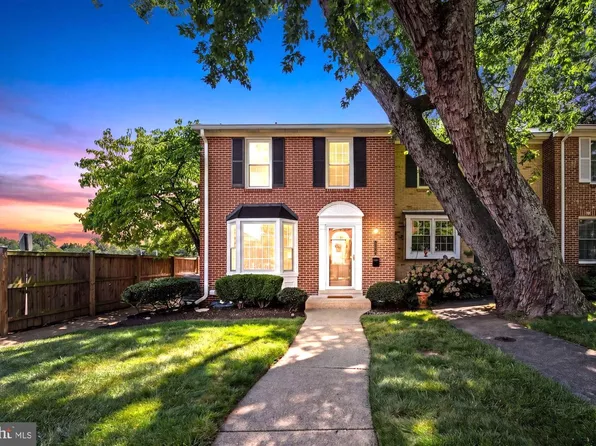 558 Windover Ave NW, Vienna, VA 22180