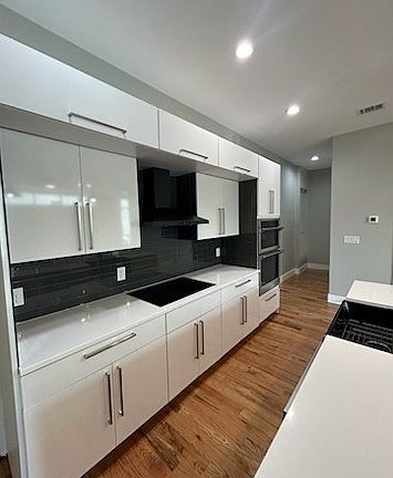 5th image of 4406 Munger Ave #1