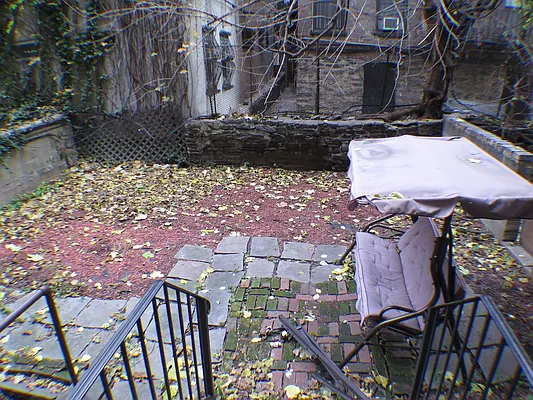 Rented by Glasser Realty LLC | media 6