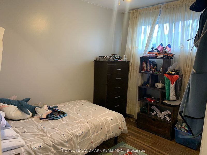 Ajax House for rent - 4 Bedrooms — photo 12
