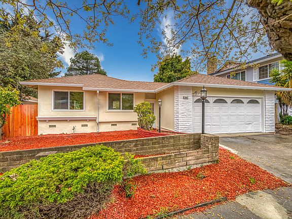 3rd image of 2981 Birmingham Dr
