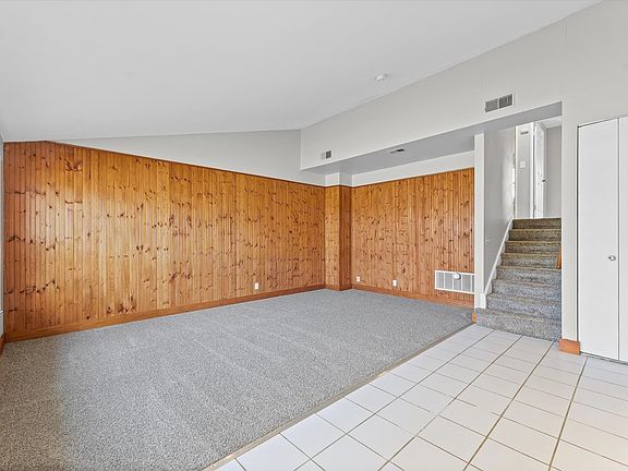 5th image of 1612 Golfview Rd