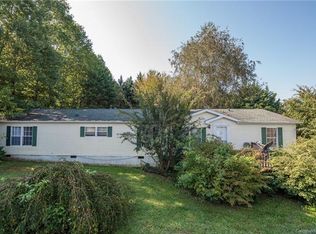 31 Magnolia Spring Pl, Hendersonville, NC 28792