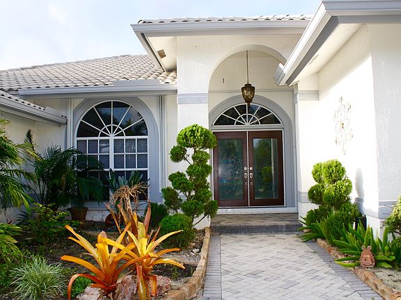 5th image of 11950 SW 15th Ct