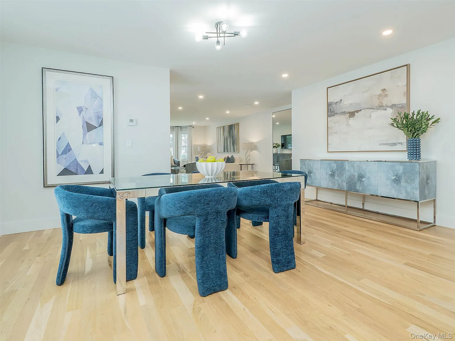 3 bed, 3.5 bath, 1748 sqft, $7,500 — Photo 4