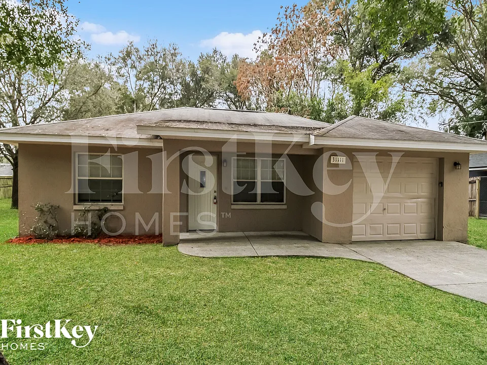 31111 Oakmont Ave