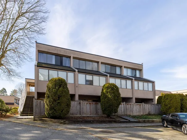 17712 60th Ave #74, Surrey, BC V3S 1V2