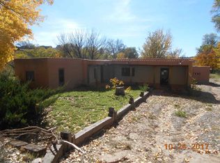 74 El Sitio Rd, Espanola, NM 87532