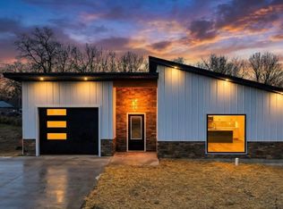 405 E Lafayette St, Versailles, MO 65084