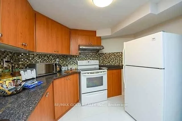 198 Harrowsmith Dr — Photo 15