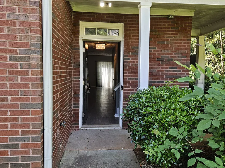 6091 Brookechase Ln — Photo 31