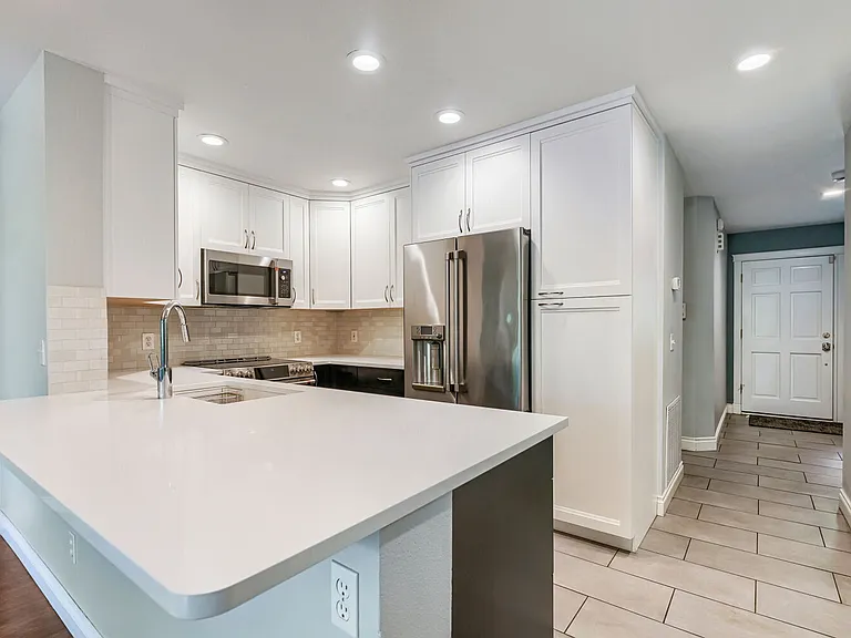 3801 22nd Ave SW — Photo 5