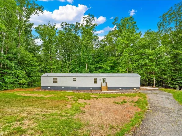 6771 Ridgewood Ct, Trinity, NC 27370