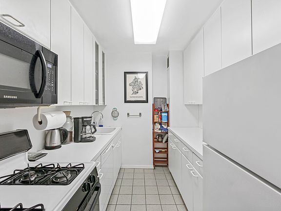 5th image of 382 Central Park W APT 4E