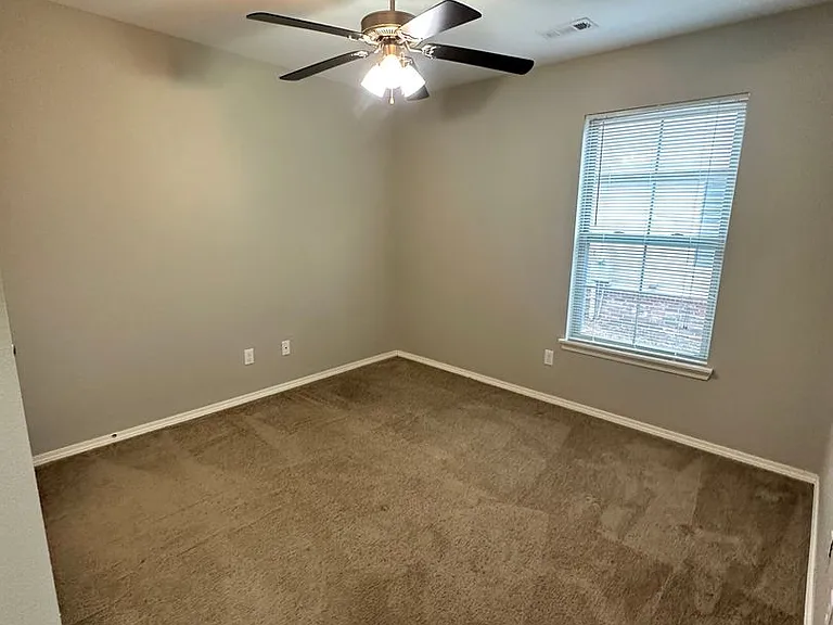 2900 SW Amberwood Ave #2 — Photo 21