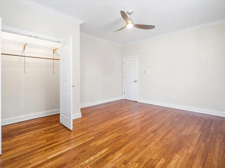 145 Summit Avenue Apartments — Photo 20