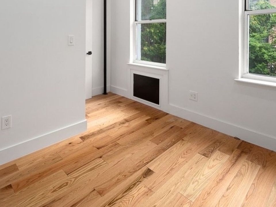 2nd image of 103 Saint Marks Pl #21