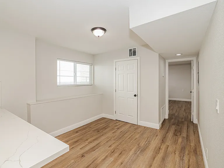 7-photo-Dining-Room-