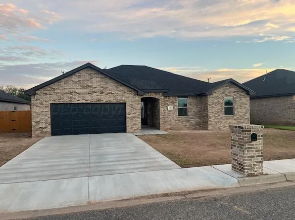 706 Columbia Dr, Hereford, TX 79045