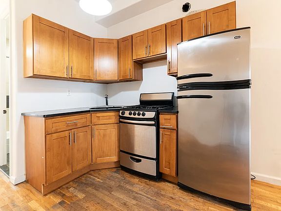 2nd image of 181 Graham Ave Suite 2F