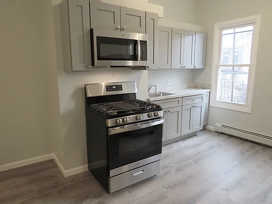 Rented by Brown Harris Stevens | media 34