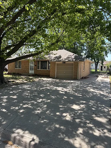 77 Faircrest Dr Photo 1