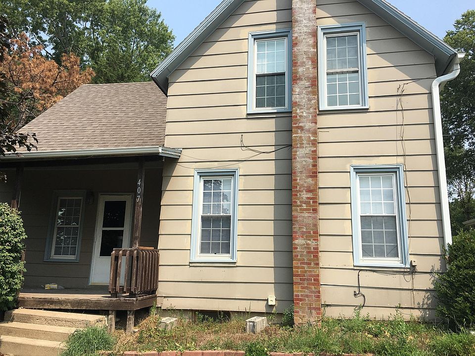2nd image of 407 Hill St