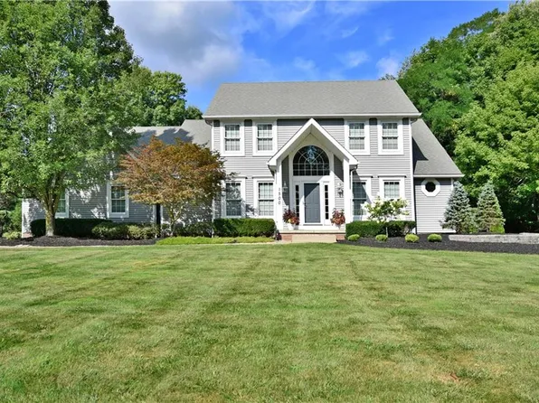 1500 Brittainy Oaks Trl NE, Warren, OH 44484